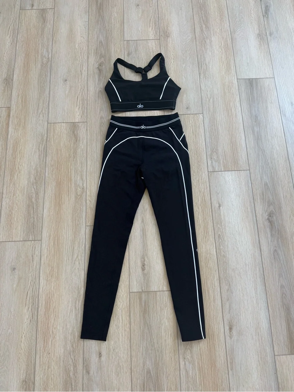 ALO Yoga Black Leggings & Sports Bra Set with White Piping